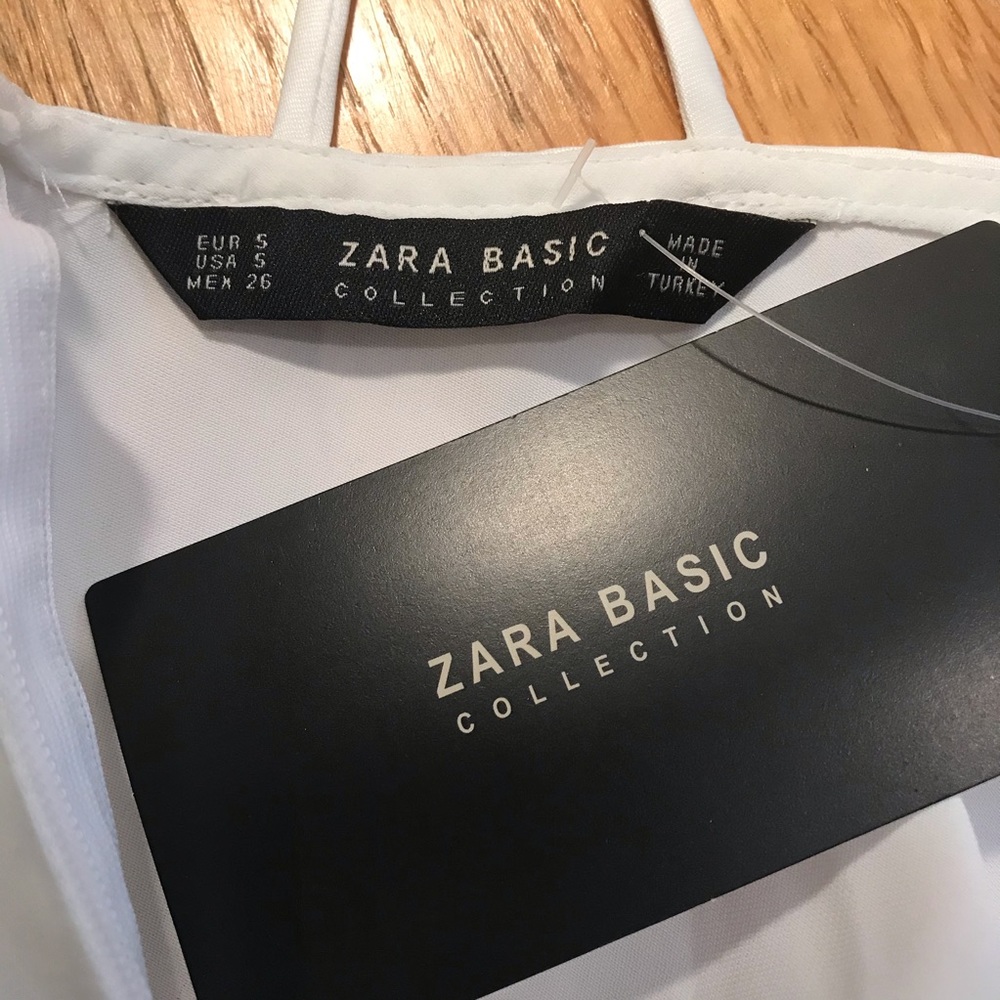 ZARA Halter Top with Attached Silver Neck Charm - Picture 4 of 11